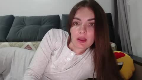 Im Amaia   Everyone Merry Christmas  online show from June 13, 10:29 pm
