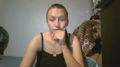 Snapshot of kiti_kitiss chatting on October 11, 3:54 pm kiti_kitiss online show from October 11, 3:54 pm