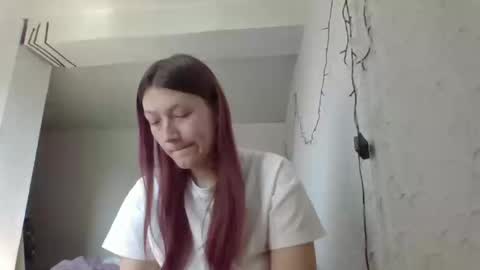 kiti_kitiss online show from March 10, 10:20 am