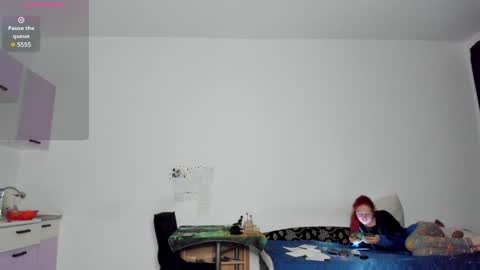 Snapshot of kitsunemoon chatting on January 4, 8:48 pm Kitsune online show from January 4, 8:48 pm