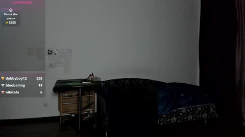 Snapshot of kitsunemoon chatting on January 8, 7:34 pm Kitsune online show from January 8, 7:34 pm