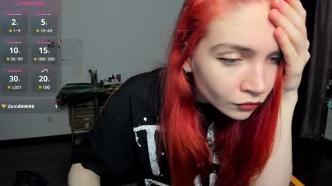 Snapshot of kitsunemoon chatting on January 10, 7:32 pm Kitsune online show from January 10, 7:32 pm