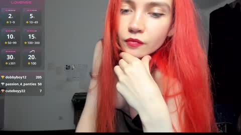 Snapshot of kitsunemoon chatting on January 13, 10:35 pm Kitsune online show from January 13, 10:35 pm