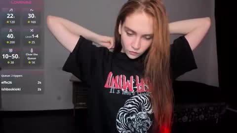 Snapshot of kitsunemoon chatting on September 16, 8:10 pm Kitsune online show from September 16, 8:10 pm