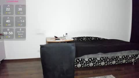 Snapshot of kitsunemoon chatting on September 23, 8:23 pm Kitsune online show from September 23, 8:23 pm