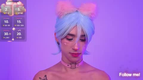 Snapshot of kitsuneplay_ chatting on February 17, 8:48 pm Salvatore online show from February 17, 8:48 pm