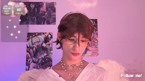 Snapshot of kitsuneplay_ chatting on March 1, 3:36 pm Salvatore online show from March 1, 3:36 pm