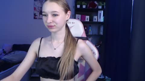 kitsuneyX online show from May 30, 12:30 am
