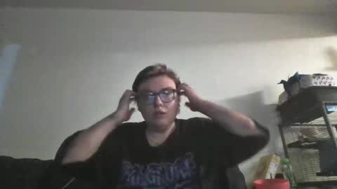 Snapshot of kitten00199600 chatting on December 18, 2:50 am kitten online show from December 18, 2:50 am