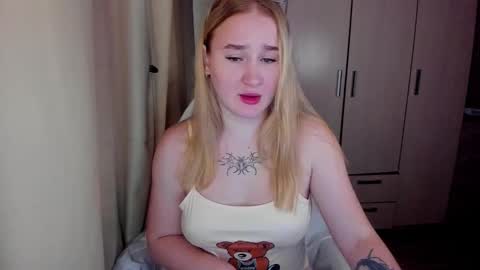 kitten_sun online show from February 26, 2:54 am