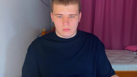 Snapshot of kittenmur chatting on May 9, 8:47 pm Vlad online show from May 9, 8:47 pm