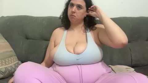 kitty3202 online show from May 21, 12:39 am