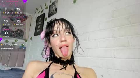 KITTY online show from May 21, 9:44 pm