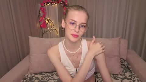 Kitty online show from July 6, 12:29 am