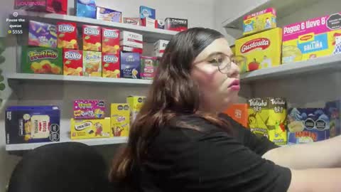 Snapshot of kitty__pinnk chatting on March 29, 7:58 pm KAROL online show from March 29, 7:58 pm