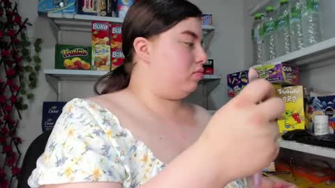 Snapshot of kitty__pinnk chatting on April 2, 7:55 pm KAROL online show from April 2, 7:55 pm