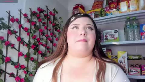 Snapshot of kitty__pinnk chatting on May 21, 8:27 pm KAROL online show from May 21, 8:27 pm