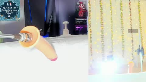 Snapshot of kitty__rosse__ chatting on April 23, 12:29 pm Kitty online show from April 23, 12:29 pm