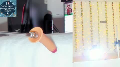 Snapshot of kitty__rosse__ chatting on May 5, 10:01 am Kitty online show from May 5, 10:01 am