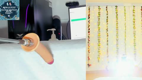 Snapshot of kitty__rosse__ chatting on May 16, 10:01 am Kitty online show from May 16, 10:01 am