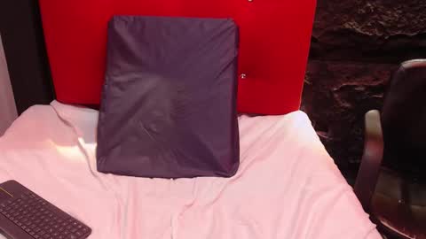 Snapshot of kitty_black15 chatting on October 26, 6:47 pm Kitty online show from October 26, 6:47 pm