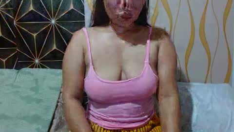 Snapshot of kitty_kheira chatting on June 28, 4:13 pm Kheira online show from June 28, 4:13 pm