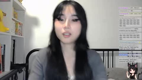 Snapshot of kitty_krush chatting on November 16, 2:17 am Kitty online show from November 16, 2:17 am