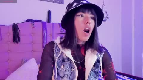 kitty_matias_ls online show from February 23, 8:50 pm