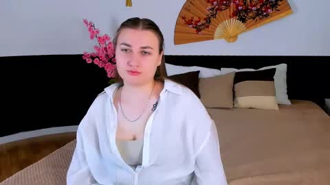 Snapshot of kitty_murmur chatting on November 24, 3:01 pm kitty_murmur online show from November 24, 3:01 pm