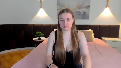 Snapshot of kitty_murmur chatting on December 1, 2:55 pm kitty_murmur online show from December 1, 2:55 pm