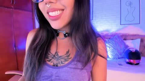 Kitty online show from April 6, 8:43 pm