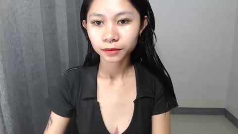 kitty_pie69 online show from April 4, 10:02 am