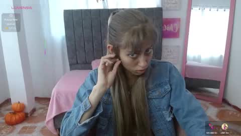 Snapshot of kitty_seducction chatting on October 27, 8:35 pm Aleja online show from October 27, 8:35 pm