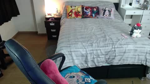 Isabel online show from October 27, 1:09 am