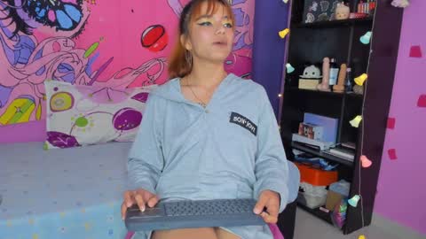 Kitty Zen online show from December 21, 5:51 pm