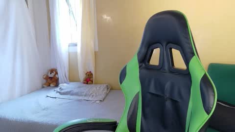 Kitty Zen online show from March 10, 1:27 pm