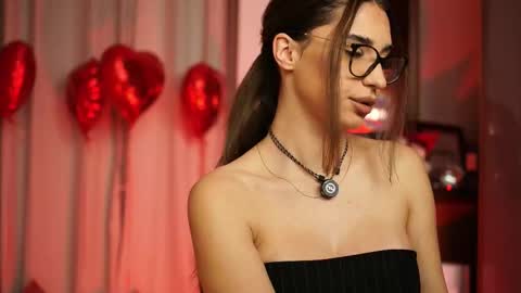 Erika online show from February 13, 8:05 pm