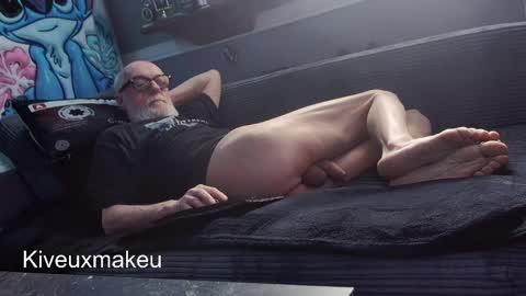 kiveuxmakeu online show from April 3, 6:50 pm