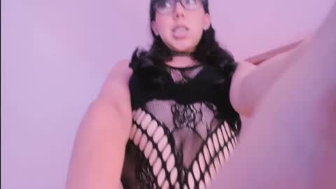 Little piece of fruit online show from May 13, 9:33 pm