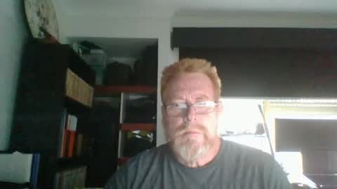 kiwi_boss61 online show from May 12, 1:36 am