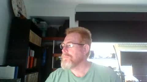 kiwi_boss61 online show from June 2, 6:37 am