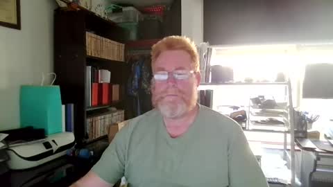 kiwi_boss61 online show from August 3, 2:32 am