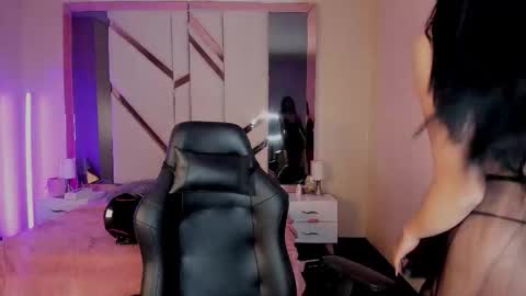 Snapshot of kiwi_lov23 chatting on January 19, 12:31 pm Kiwi online show from January 19, 12:31 pm