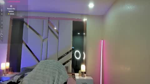 Snapshot of kiwi_lov23 chatting on March 2, 12:23 pm Kiwi online show from March 2, 12:23 pm