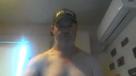 kiwiguy19773 online show from February 9, 8:56 pm