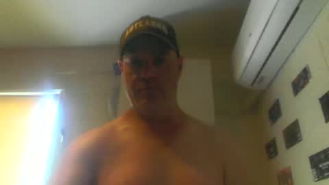 kiwiguy19773 online show from March 10, 12:18 am