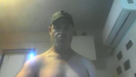 kiwiguy19773 online show from January 6, 6:28 am