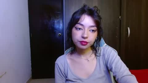 Snapshot of kiyusweetcrazy chatting on June 15, 2:25 am kiyu online show from June 15, 2:25 am
