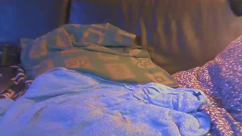 Snapshot of klarfordeg6 chatting on January 8, 3:29 am klarfordeg6 online show from January 8, 3:29 am