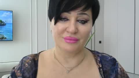kleo901854860422 online show from May 9, 10:42 am